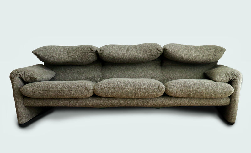 Three seater Maralunga Sofa by Vico Magistretti for Cassina