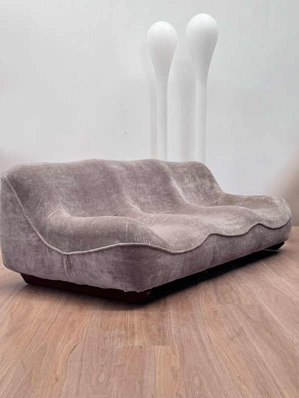 Sculptural “Wave” Sofa, Italian 1970's