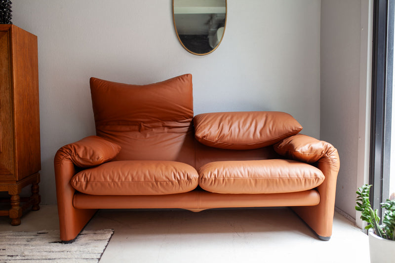 Restored two seat Leather Maralunga by Vico Magistretti for Cassina, 1970s, Italy