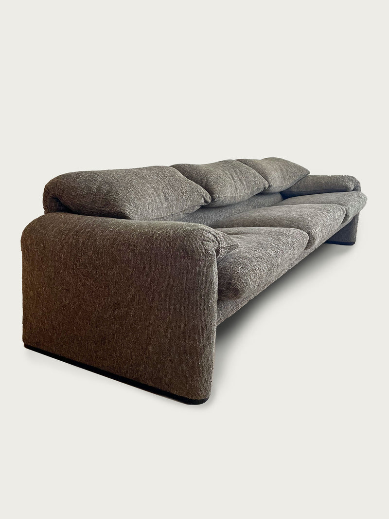 Three seater Maralunga Sofa by Vico Magistretti for Cassina