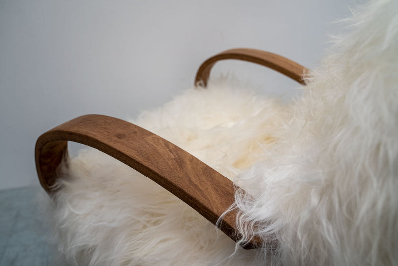 Natural Curved Arm Icelandic Sheepskin Lounge Chair