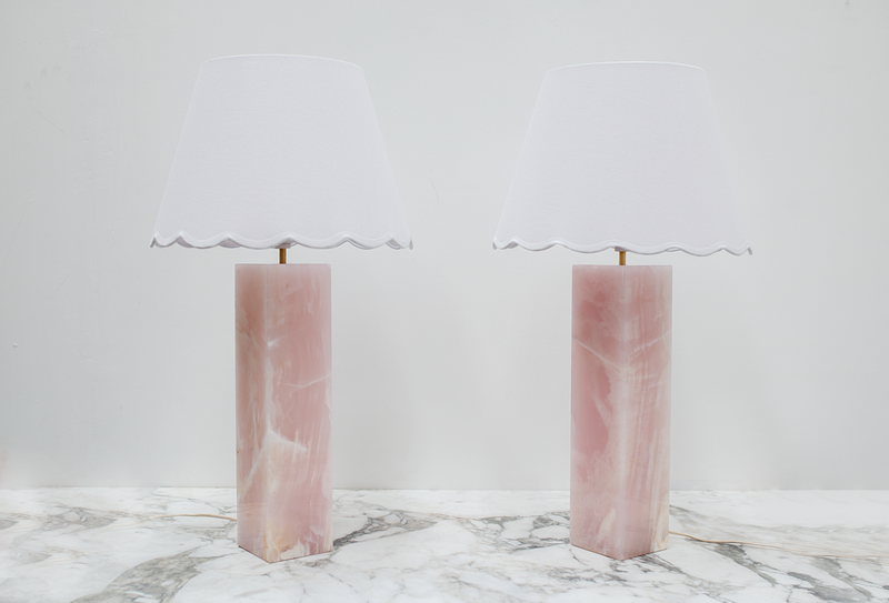 Rose Onyx Table Lamp with Scalloped Shade CCSS TM